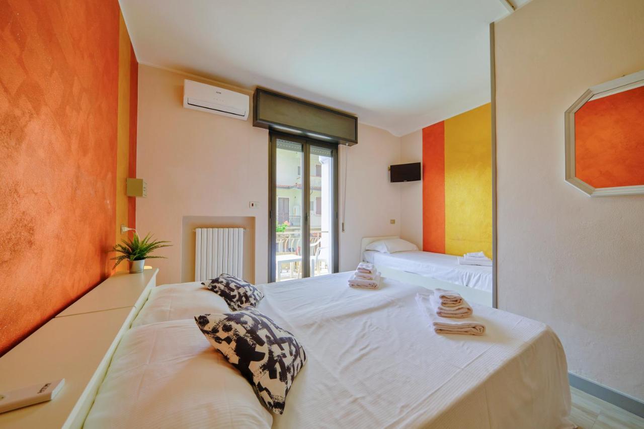 Hotel Vittoria Sirmione Exterior photo